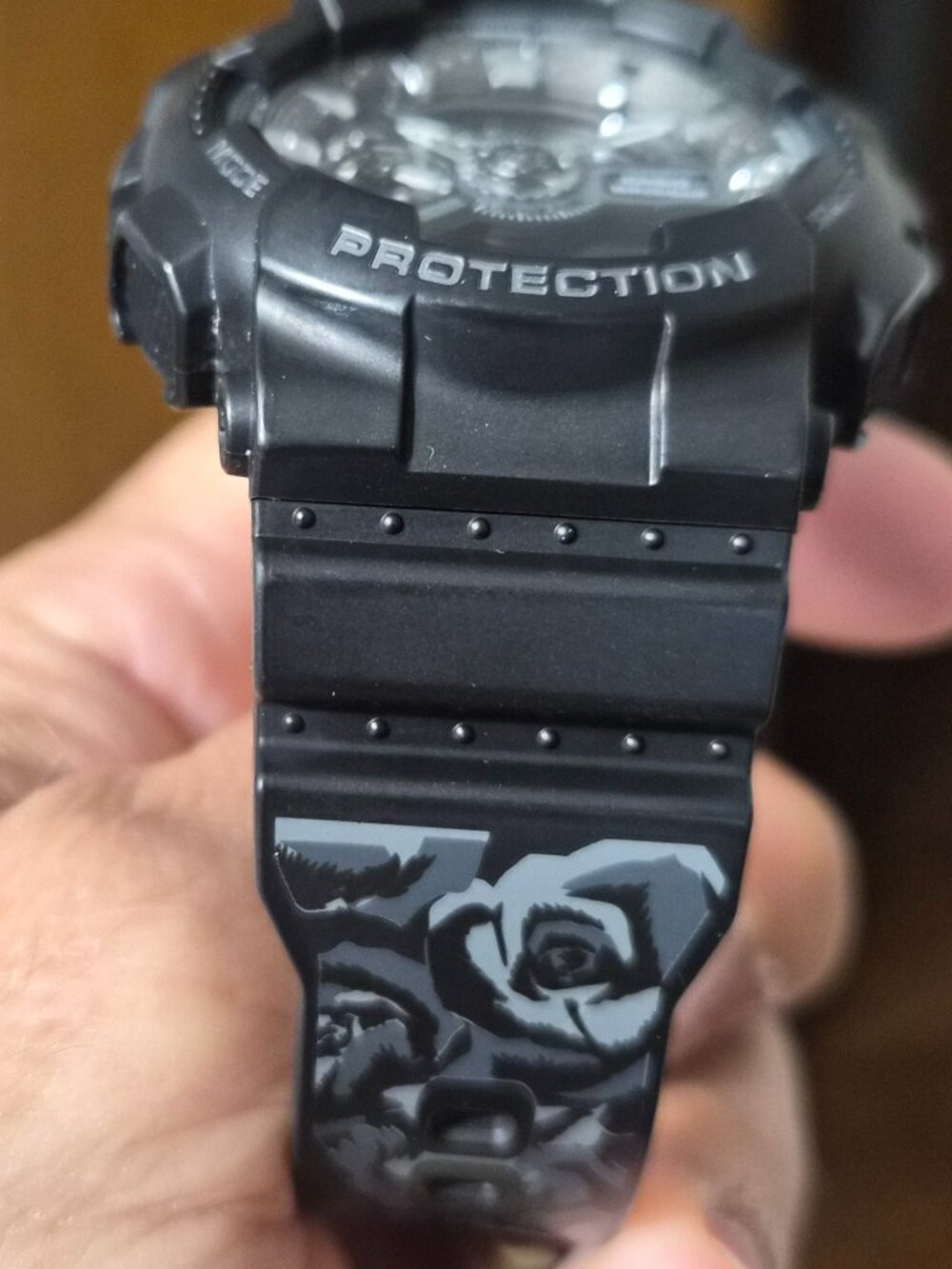 Casio G Shock Floral print series in great shape.
